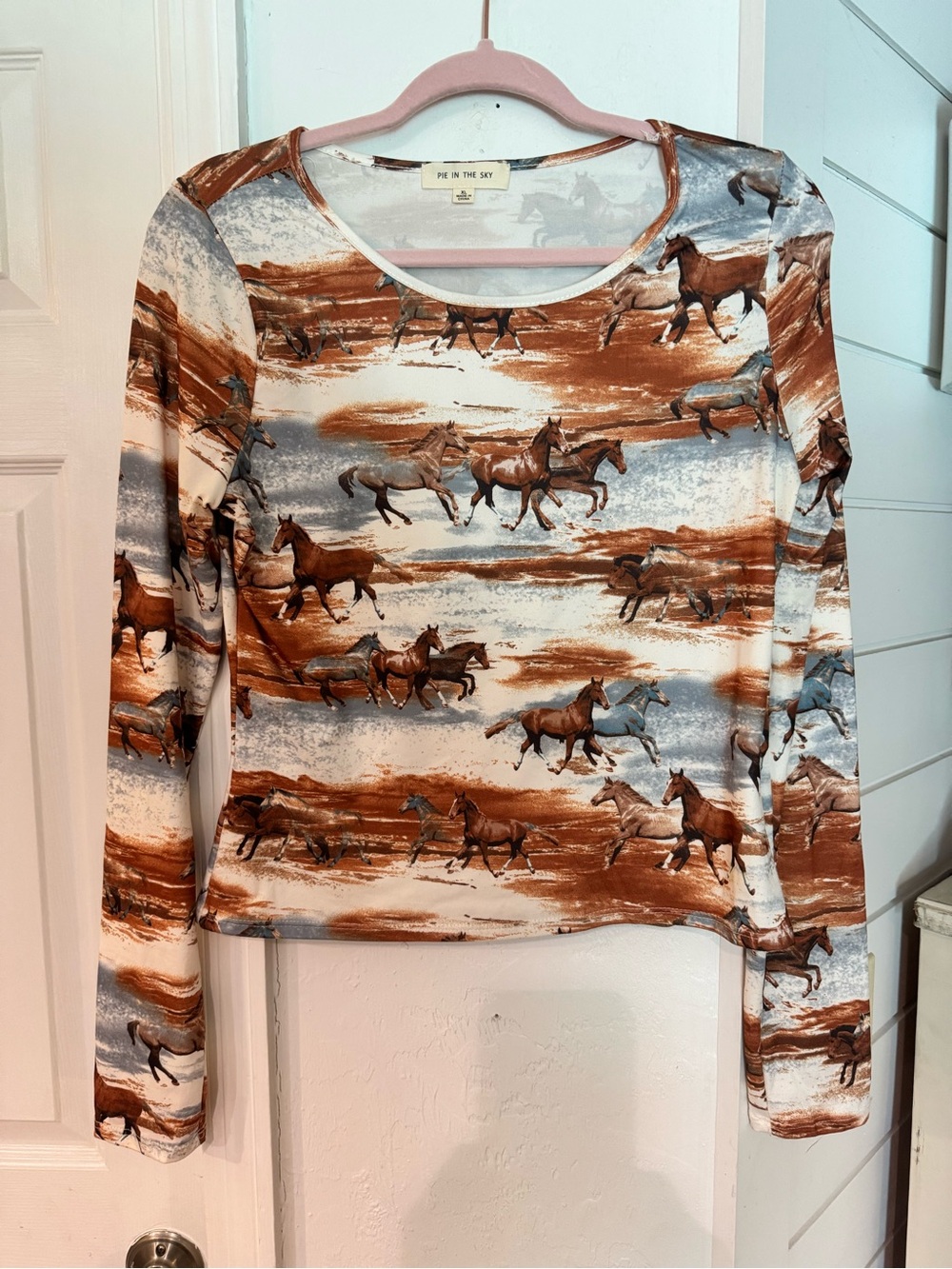 Pe In The Sky Women's Long-Sleeve Horse Print Top - Brown & Gray